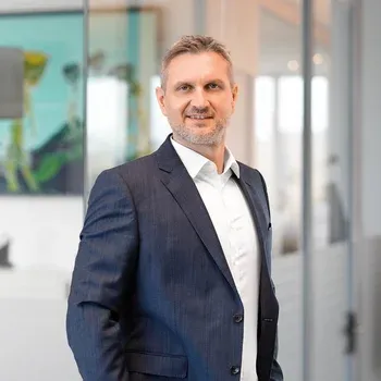 Leitung HR Norbert Schiffbänker